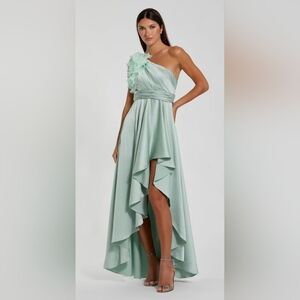 Mac Duggal Green Asymmetrical Ruched High-Low One Shoulder Sundress for Prom